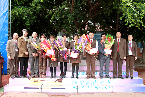 06��ͼΪ��ѧ��ʽʱѧУ�佱���������ְ����Ӱ