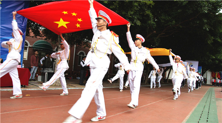 �����˶��������������ʻ�������