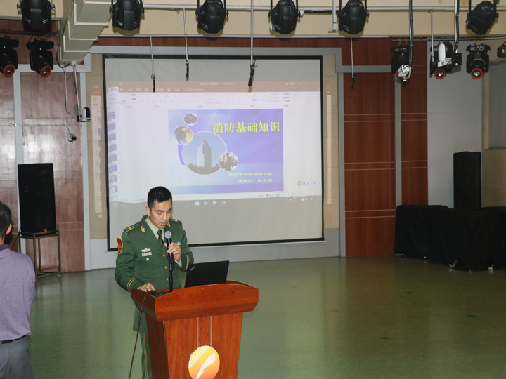 ������Ӣ��ѧУ����ȫ����ϯ����֪ʶ��ѵ���