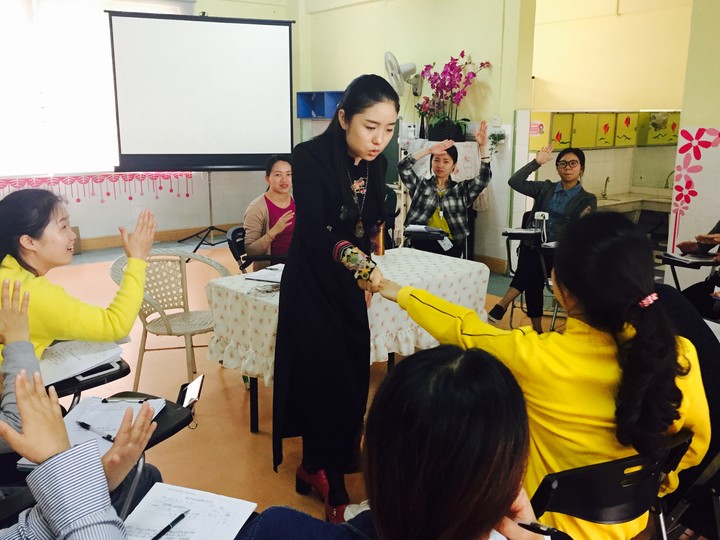 �����ڶ��׶�԰������������˶����������˶�����