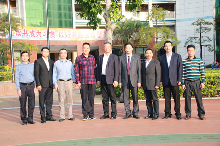 �������Դ�ѧ��ר�������ſ������������ʽ���