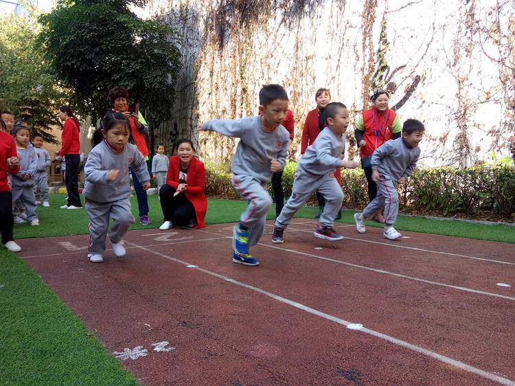 ��������˶��� | չ����������Խ����