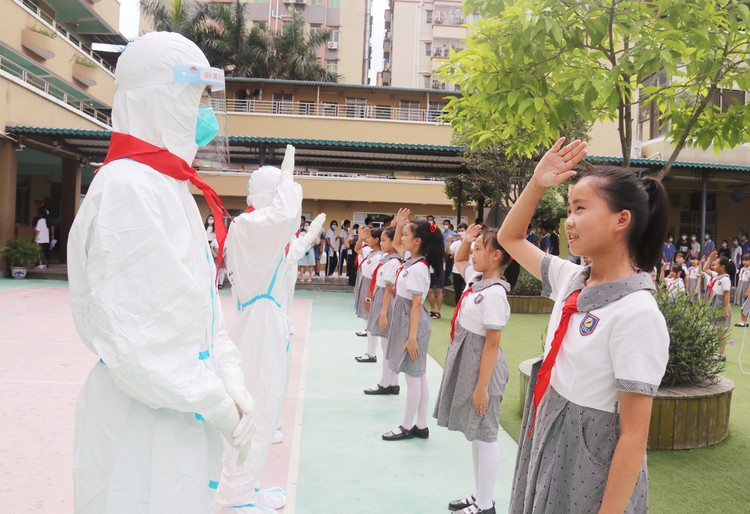 �ػ����� �ж�����