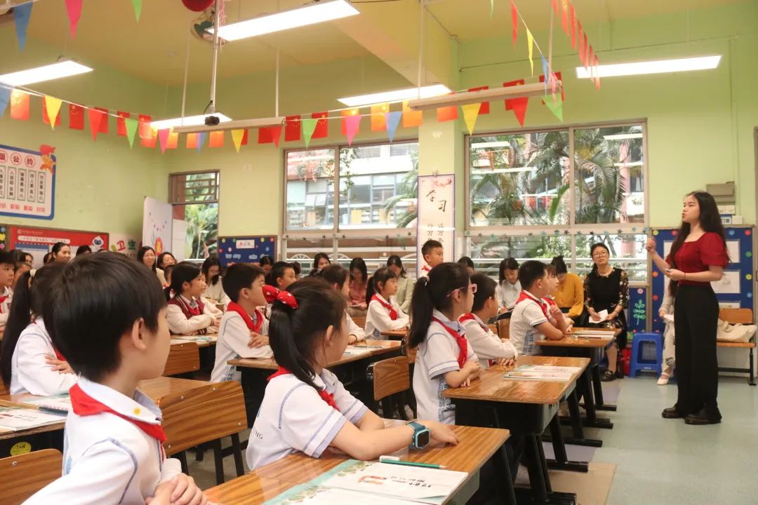 �Ժ���֮��������ѧ��֮���¡�����������ѧ����������˳Сѧ��������Ӣ��ʵ��ѧУ�����ֵ����������˶�